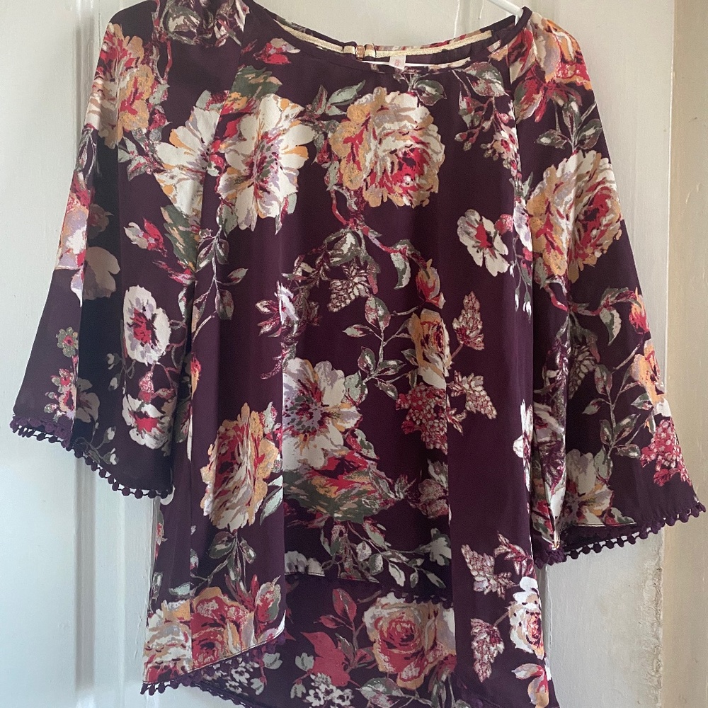 Xhilaration Maroon Floral Blouse